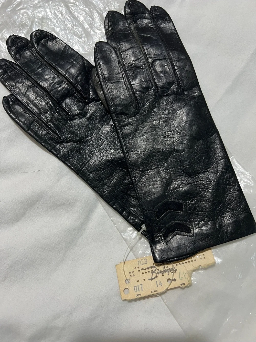 Vintage 60s-70s Bambergers 8” Leather Silk Lined Gloves 6.5 W/ Tags Made Italy